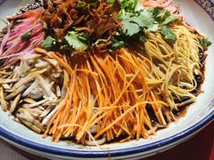 七彩凉米线-福照楼汽锅鸡·云南菜(护国路店)