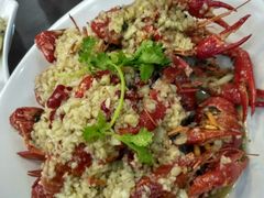 -扒虾小妹儿麻辣海鲜(宏图街店)