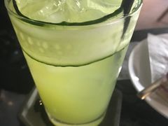 -UNI UNI(环亚凯瑟琳店)