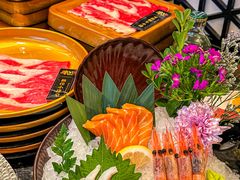 -牛YO寿喜烧·铁板烧和牛火锅自助(市府恒隆店)