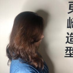 -UN·SAKA 右嗯造型