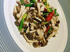 -马老六清真餐饮(西站店)