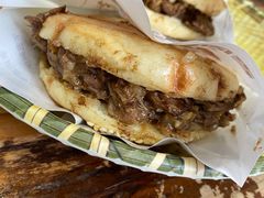 烧饼夹肉-穆得·老周家牛肉烧饼(普利街店)
