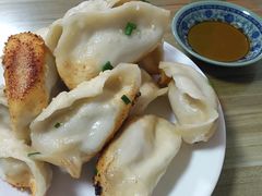 -胡记锅贴·沪上游子老鸭粉丝汤(太原路店)