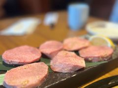 上等牛舌-炼火烤肉店