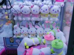 -奎屯友好时尚购物中心