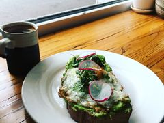 牛油果吐司-Egg•Allday Brunch(襄阳北路店)