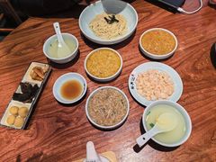 -裕兴记•蟹黄面馆(人民广场店)