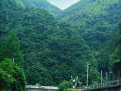 -安吉龙王山峡谷漂流