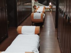 -碧中海汤泉汗蒸酒店