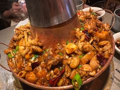 -老佛爷铜炉蛙锅(东门老街店)