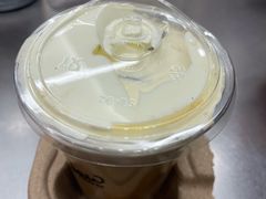 姜饼人丝绒拿铁-Seesaw Coffee(上海国金中心店)
