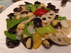 -巴扎美食·新疆菜·西域歌舞表演餐厅(新疆大厦店)