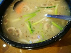 -香巴拉云南餐厅(华莱坞店)