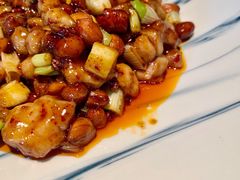 宫爆花仁鸡丁-蔴将·川菜(黄龙万科店)