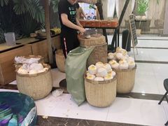 -三个椰子·现砍椰子鸡(金源CBD店)