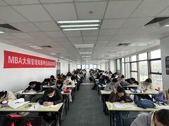 -凤凰汇购物中心