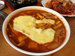 -喇喇排骨火锅·传统韩式脊骨汤(望京西园总店)