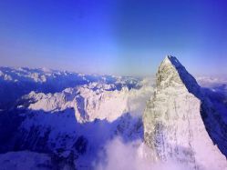 -翱翔飞越地平线