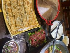 -乡土黄·鲜牛肉火锅·小龙虾(兴业街店)