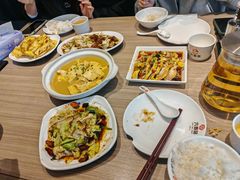 -六泰居·尔滨地标·东北菜(泰山路店)