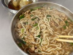 -正宗杨记普洱酸醋米线(总店)