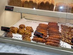 -HOT CRUSH趁热集合·现烤面包(环球港店)