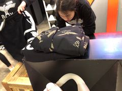 -BOY LONDON(上海佛罗伦萨小镇店)