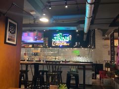 -JINNS锦时 steak&pizza(浸信会礼拜堂旧址店)