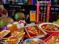 -路边边.炒菜烧烤.音乐餐厅(良乡长虹店)