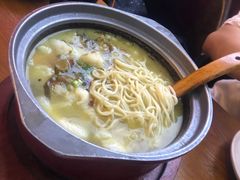 -周鱼小馆石锅酸菜鱼(活力汇店)