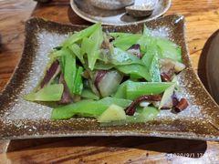 莴笋炒腊肉-滇香肴·云南菜蒸汽石锅鱼(云南北路店)