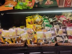 -昆明冠生园·蛋糕·面包(南强街店)