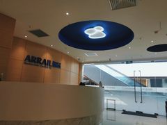 -瑞尔齿科(上海长风大悦城店)