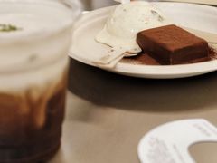 -HUGS coffee(东区店)