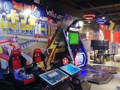 -VR+乐园·VR电竞·家庭亲子·密室逃脱·轰趴团建