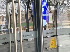 -瑞幸咖啡(亿城国际中心店)