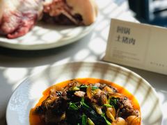 回锅土猪肉-柴门头啖汤·经典川菜·慢火汤品(锦城万达店)