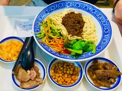 -陇兴楼兰州拉面(西安咸阳国际机场店)