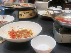 -阿瓦山寨·湘菜现炒·剁椒鱼头王(咸阳总店)