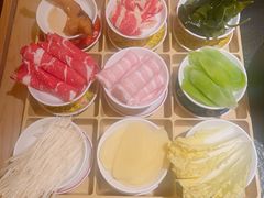 -绣园苏式火锅·开创者·腌笃鲜(大洋百货店)