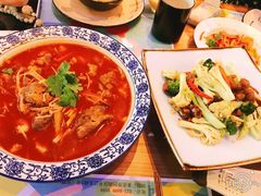 -临界音乐酒馆·小龙虾·江湖菜(华熙LIVE·鱼洞店)