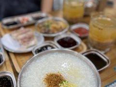 金牌原汤鸡粥-阿金大白·上海菜馆(新天地店)