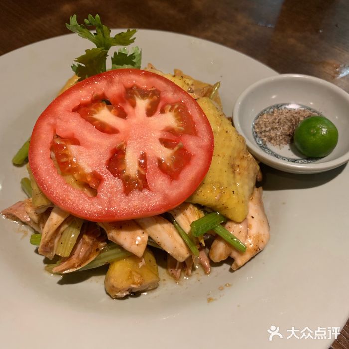 大头虾越式风味餐厅(光明广场店)越式盐焗麻油鸡图片