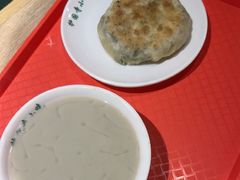 -护国寺小吃店(红莲南路店)