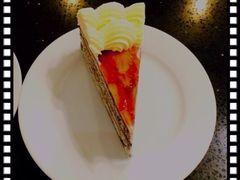 -Nadeje(Plaza Mahkota)