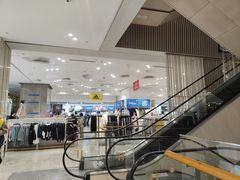 -BIGOFFS 超级折扣(仁恒伊势丹店)