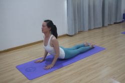 -亚太瑜伽普拉提学院