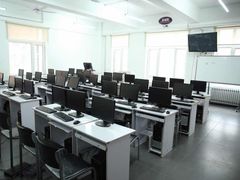 -维纳斯化妆摄影学校