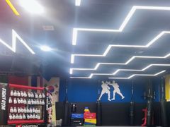 -成杰格斗·拳击·柔术·防身术(建设路店)